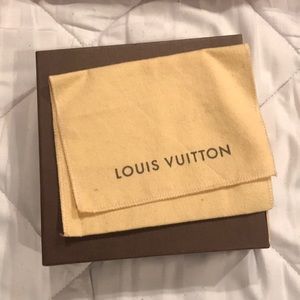 LV box & dust bag